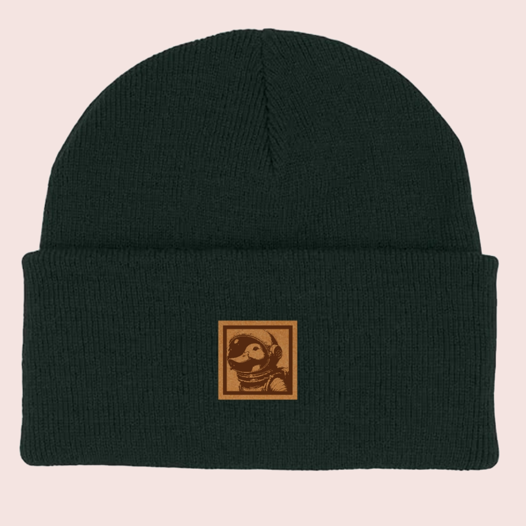 Gorro con parche grabado "Astropato"