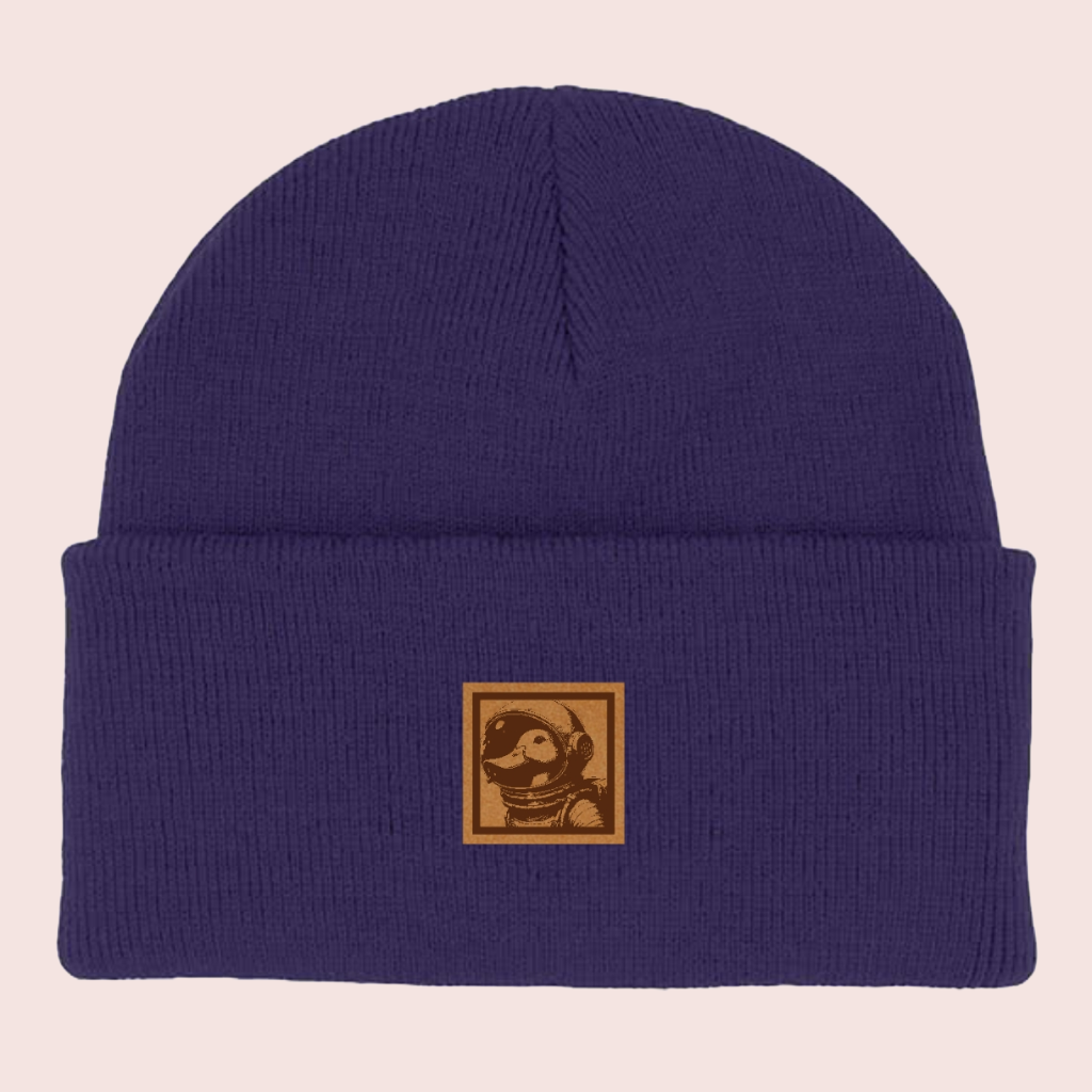 Gorro con parche grabado "Astropato"