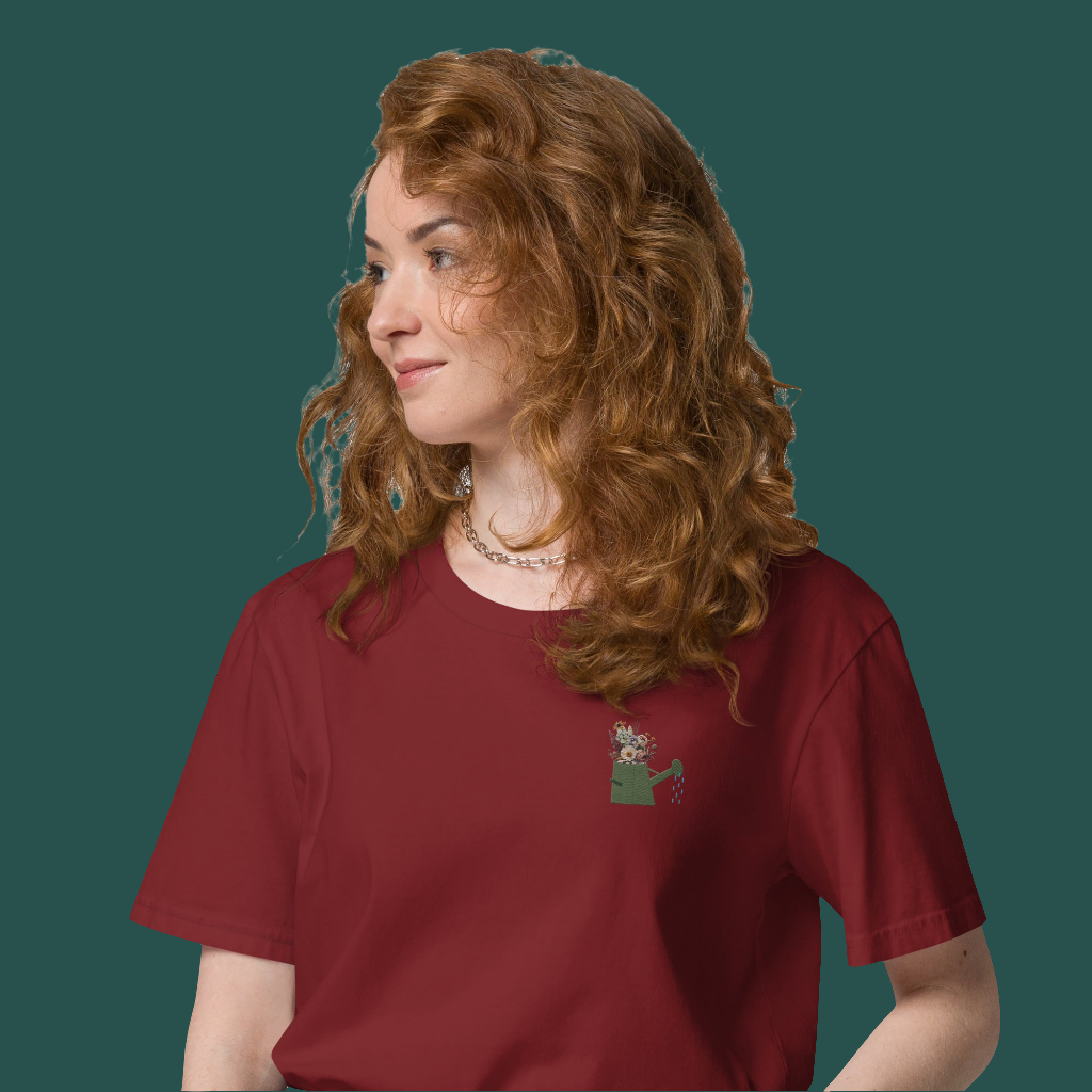 Camiseta bordada "Regadera" regular fit